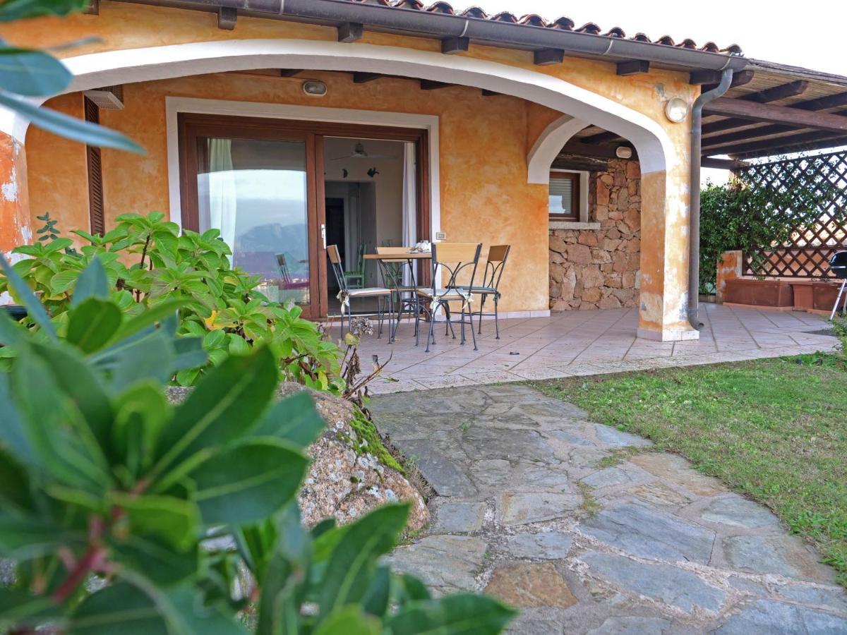 Villetta vista mare e tavolara Porto San Paolo  Esterno foto